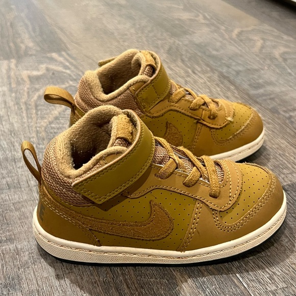 Nike Court Borough Mid Wheat Sneakers - Picture 4 of 8
